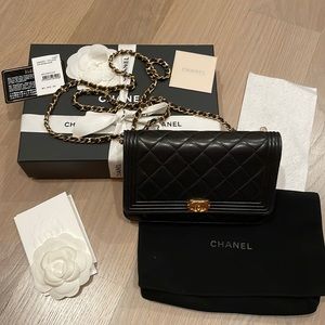AUTH USED Chanel Boy wallet on Chain WOC Bag Purse good condition A80287Y01295
